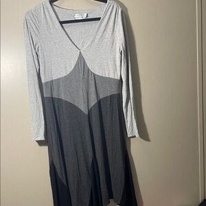 Chetta b Sherrie bloom Peter noviello color block dress sz 6 gray v neck